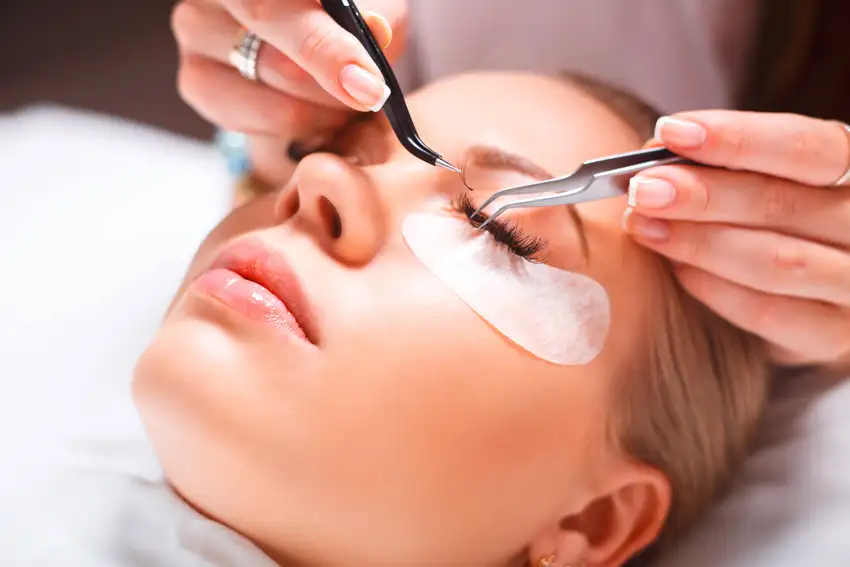 BEAUTY Lilj Baden | Kosmetik-Studio